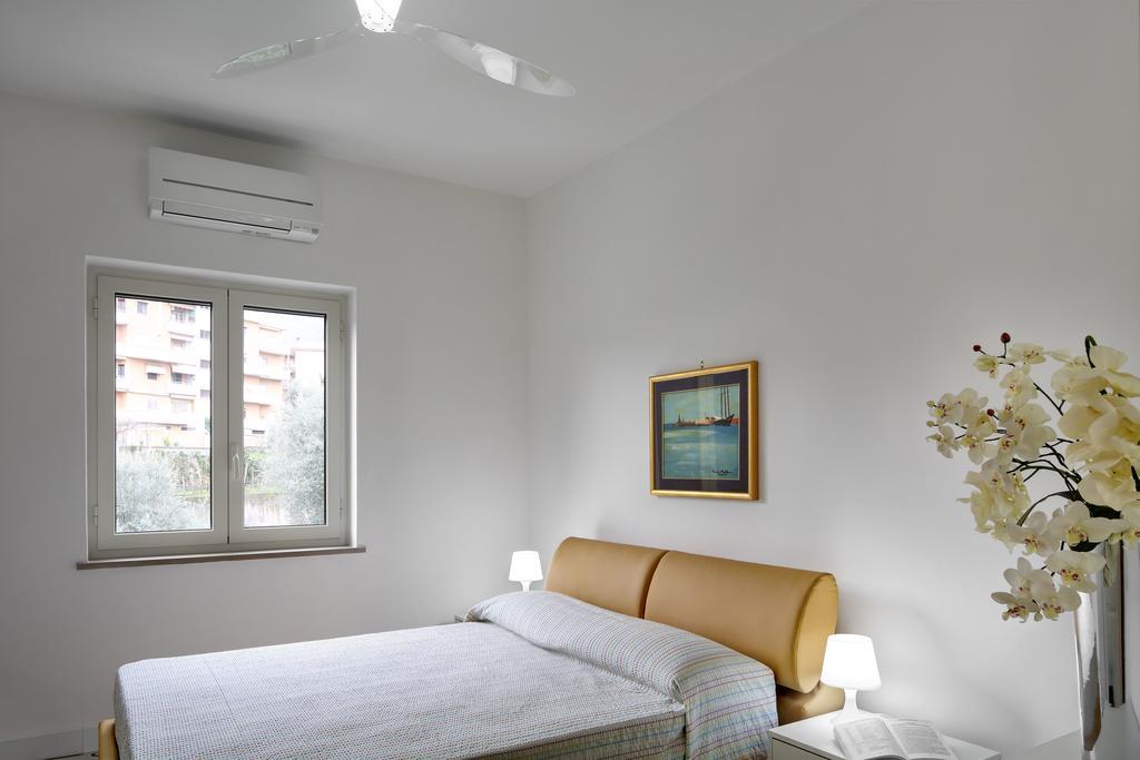Caruso 2 By Villasandco Rentalsorrento Room photo